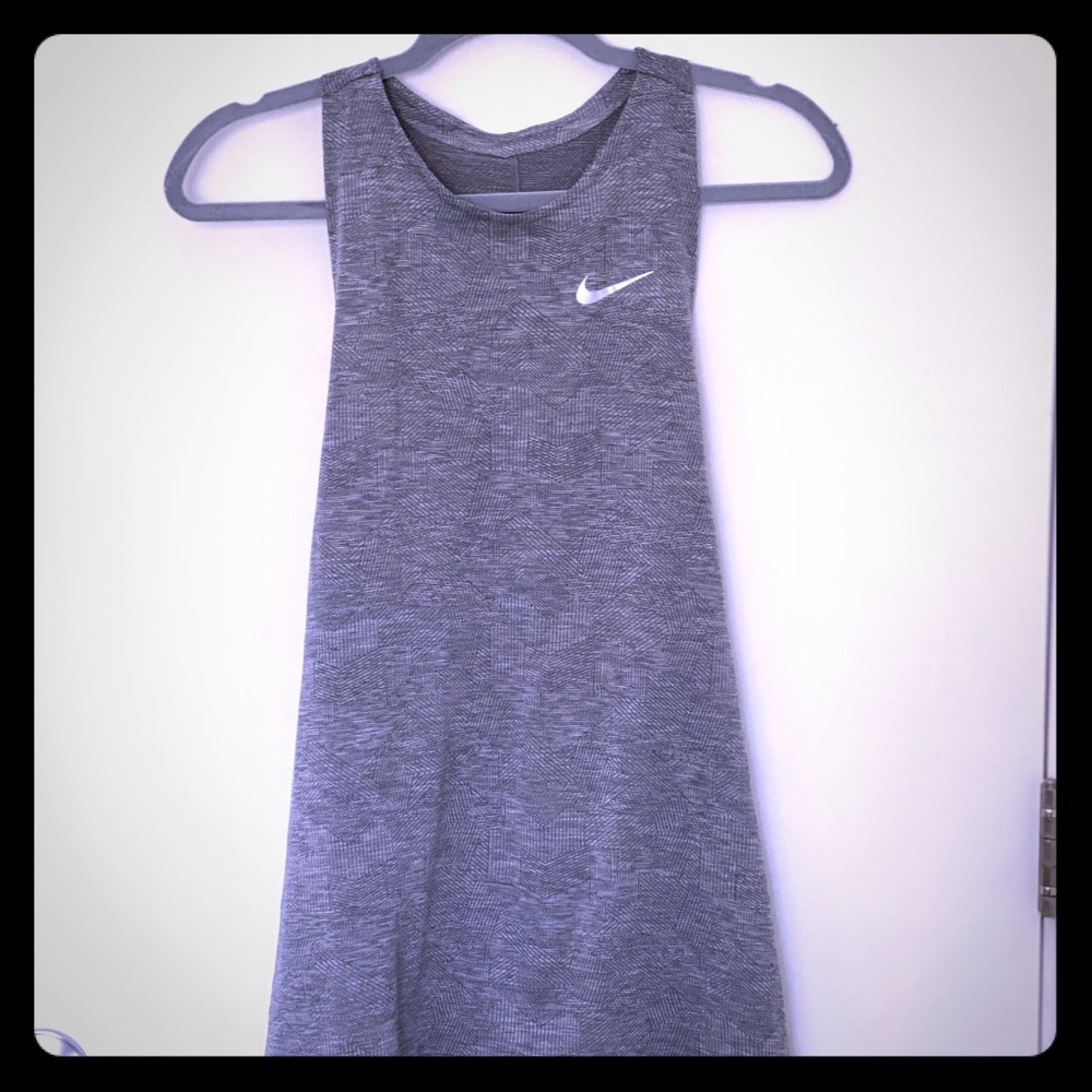 Tie back Nike Top - Picture 1 of 5